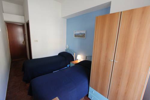 Imagen de la habitación del Hotel Ristorante La Scogliera, Gliaca di Piraino. Foto 13