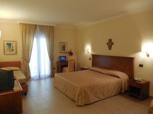 Imagen de la habitación del Hotel Ristorante Le Terrazze Sul Gargano. Foto 6