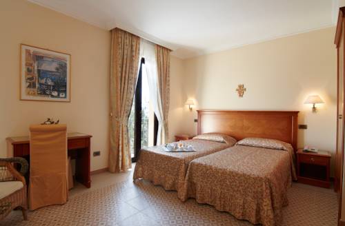 Imagen de la habitación del Hotel Ristorante Le Terrazze Sul Gargano. Foto 7