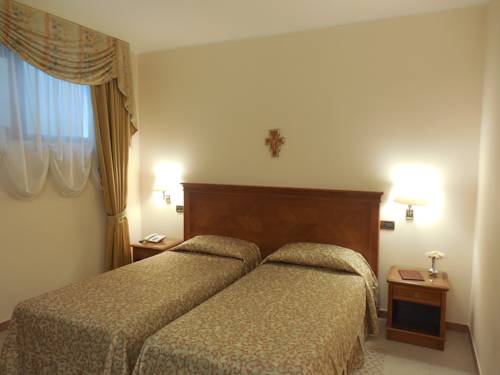 Imagen de la habitación del Hotel Ristorante Le Terrazze Sul Gargano. Foto 13