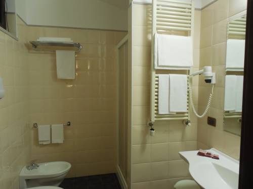 Imagen de la habitación del Hotel Ristorante Le Terrazze Sul Gargano. Foto 14