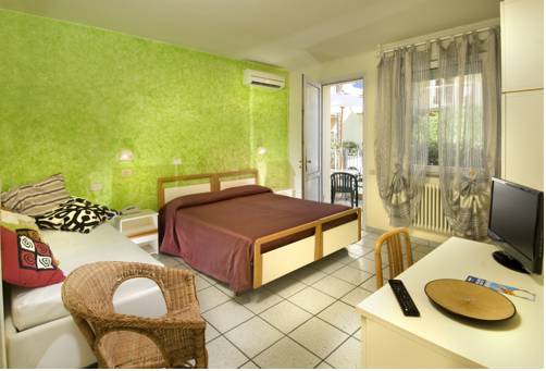 Imagen de la habitación del Hotel Ristorante Locanda Rosy. Foto 5