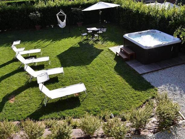 Imagen de la piscina del Hotel Ristorante Milano. Foto 20