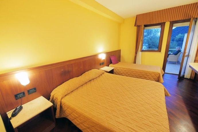 Imagen de la habitación del Hotel Ristorante Miralago, Terni. Foto 4