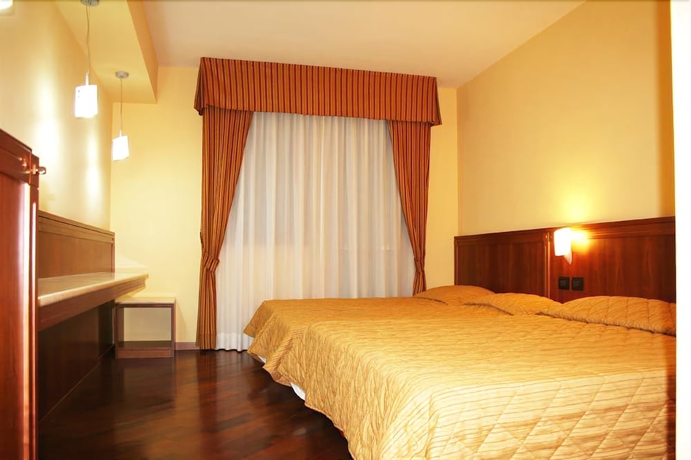 Imagen de la habitación del Hotel Ristorante Miralago, Terni. Foto 13