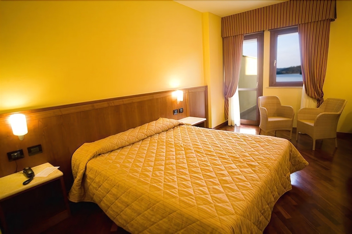 Imagen de la habitación del Hotel Ristorante Miralago, Terni. Foto 14