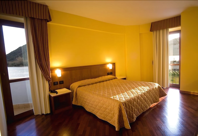 Imagen de la habitación del Hotel Ristorante Miralago, Terni. Foto 15