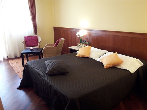 Imagen de la habitación del Hotel Ristorante Miralago, Terni. Foto 16