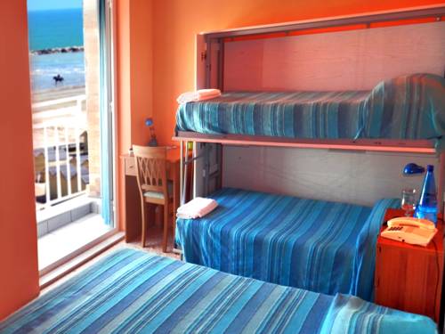 Imagen de la habitación del Hotel Ristorante Miramare. Foto 2
