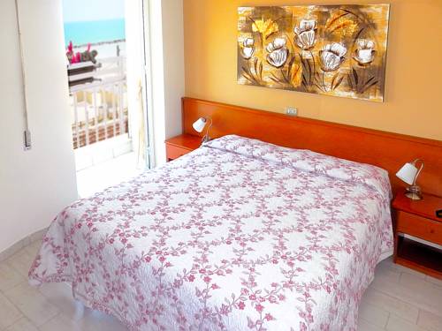 Imagen de la habitación del Hotel Ristorante Miramare. Foto 8