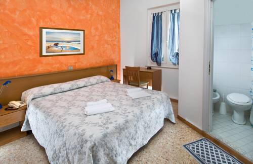 Imagen de la habitación del Hotel Ristorante Miramare. Foto 13