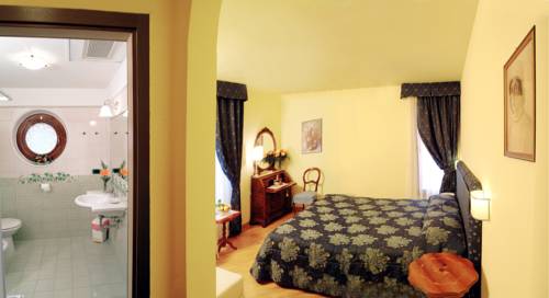 Imagen de la habitación del Hotel Ristorante Piccolo Chianti. Foto 15