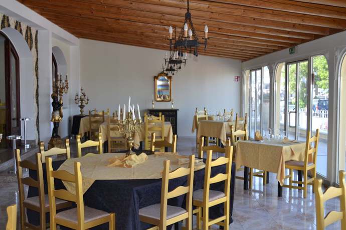 Imagen del bar/restaurante del Hotel Ristorante Porto Azzurro. Foto 2