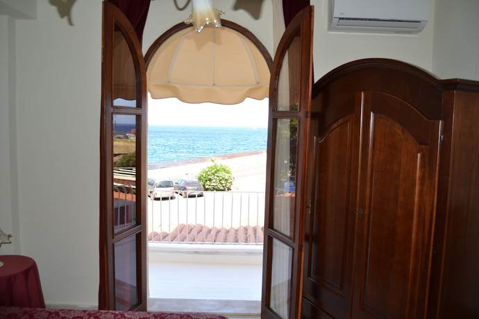 Imagen de la habitación del Hotel Ristorante Porto Azzurro. Foto 5