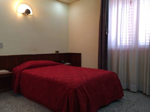 Imagen de la habitación del Hotel Ristorante Re Di Cuori. Foto 4