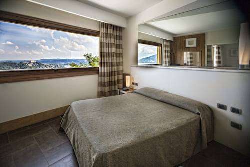 Imagen de la habitación del Hotel Ristorante San Carlo. Foto 13