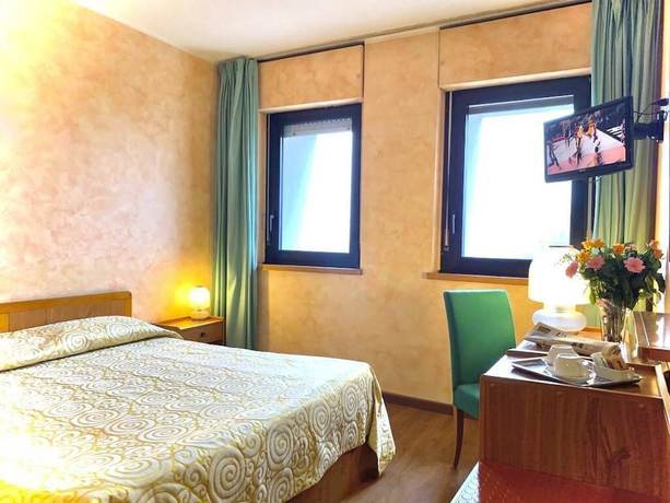 Imagen de la habitación del Hotel Ristorante Sasso. Foto 12