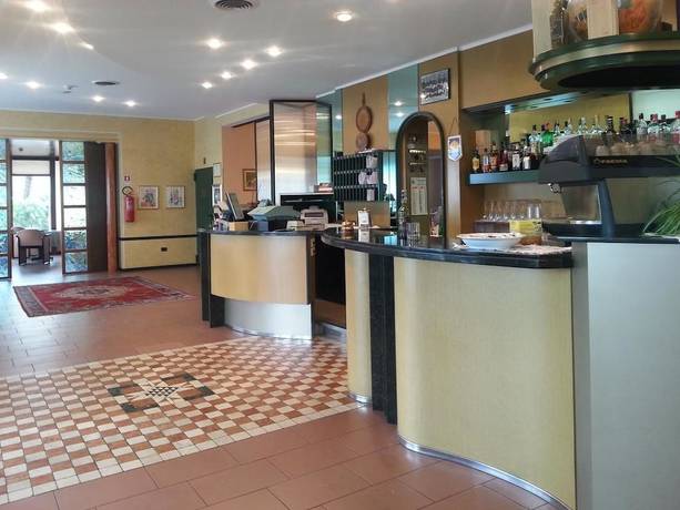 Imagen de los interiores del Hotel Ristorante Sasso. Foto 20