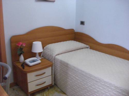 Imagen de la habitación del Hotel Ristorante Sbranetta. Foto 5