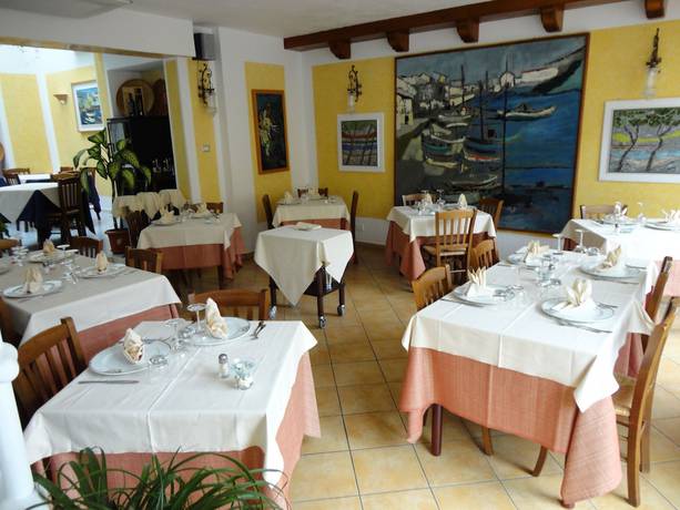 Imagen del bar/restaurante del Hotel Ristorante Silvestrino. Foto 7