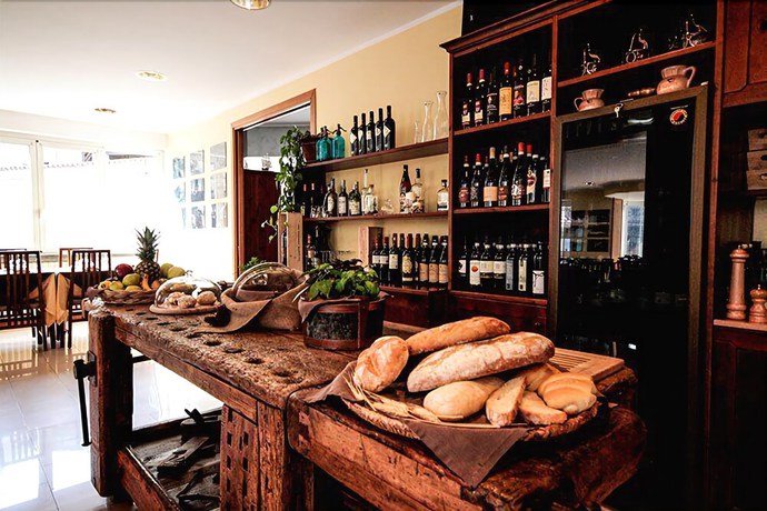 Imagen del bar/restaurante del Hotel Ristorante Sporting Club. Foto 3