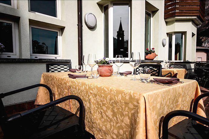 Imagen del bar/restaurante del Hotel Ristorante Sporting Club. Foto 4