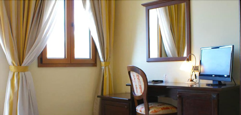 Imagen de la habitación del Hotel Ristorante Stella 2000. Foto 19