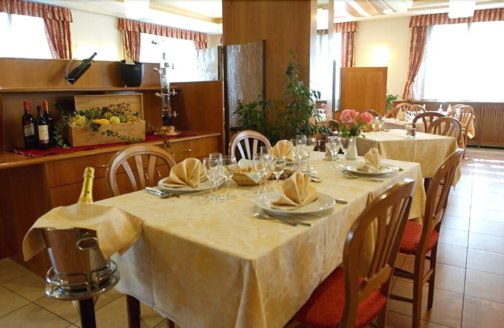 Imagen del bar/restaurante del Hotel Ristorante Tegorzo. Foto 4