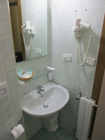 Imagen de la habitación del Hotel Ristorante Tre Galletti. Foto 10