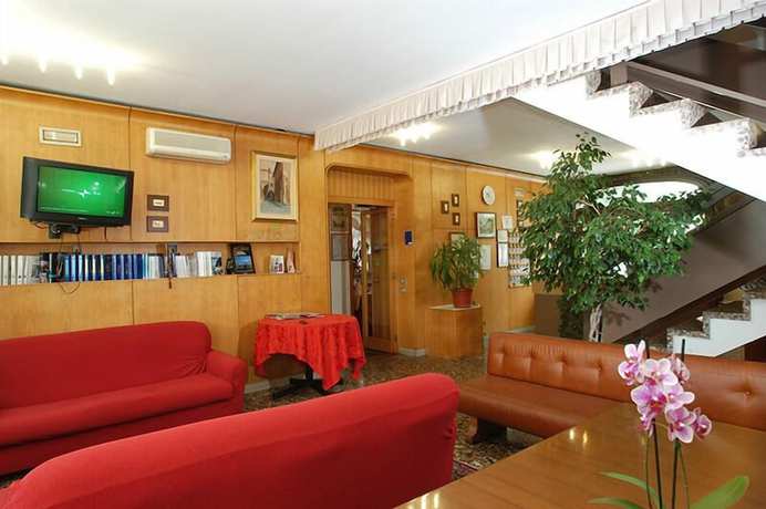 Imagen de los interiores del Hotel Ristorante Tre Galletti. Foto 19