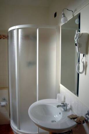 Imagen de la habitación del Hotel Ristorante Vecchia Vibo. Foto 15