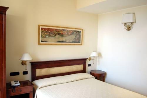 Imagen de la habitación del Hotel Ristorante Vecchia Vibo. Foto 16