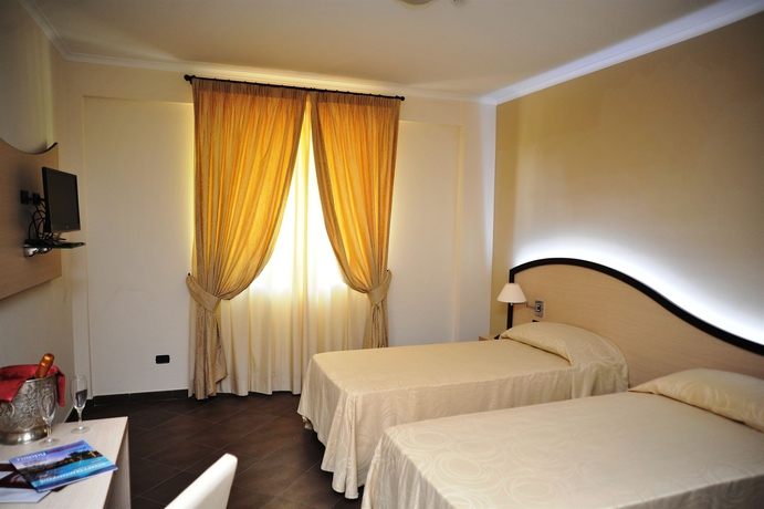 Imagen de la habitación del Hotel Ristorante Villa Icidia. Foto 5