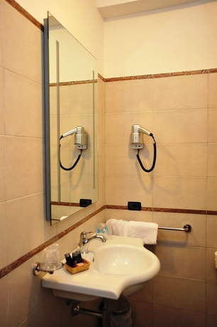 Imagen de la habitación del Hotel Ristorante Villa Icidia. Foto 9