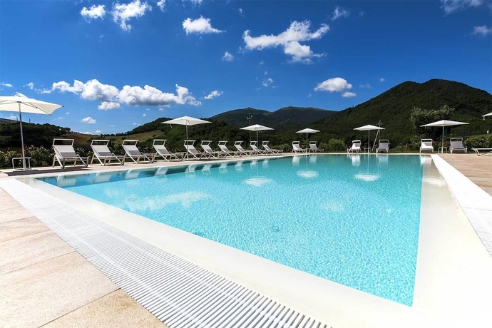 Imagen de la piscina del Hotel Ristoro Appennino. Foto 14