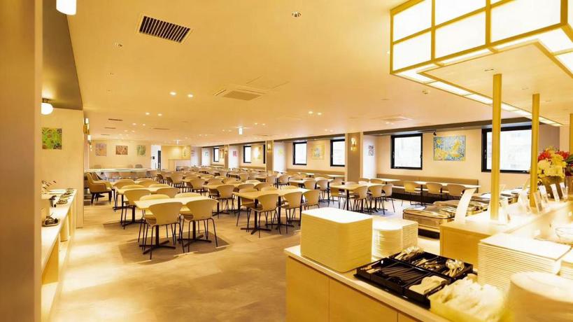 Imagen del bar/restaurante del Hotel Rita Namba. Foto 2