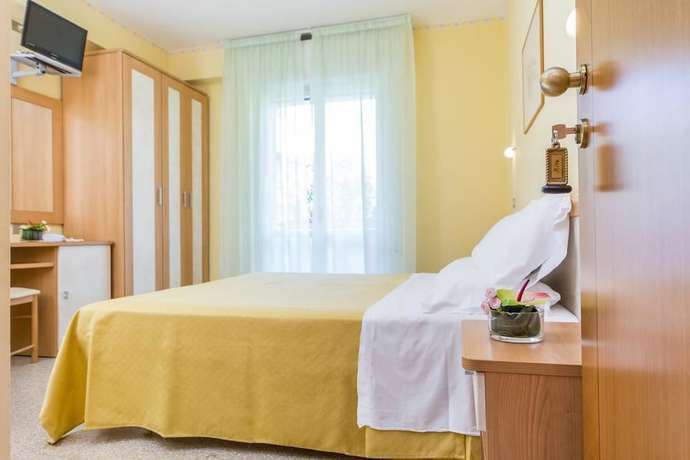 Imagen de la habitación del Hotel Rita, Riccione. Foto 6