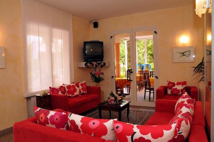Imagen de los interiores del Hotel Rita, Riccione. Foto 19