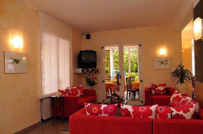 Imagen de los interiores del Hotel Rita, Riccione. Foto 20