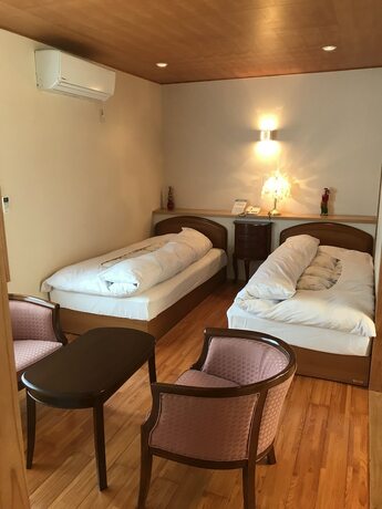 Imagen de la habitación del Hotel Ritouen. Foto 13