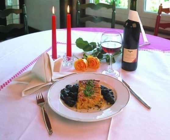 Imagen del bar/restaurante del Hotel Ritschlay. Foto 7