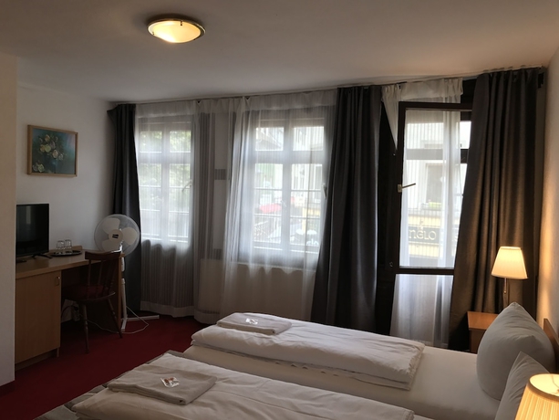 Imagen de la habitación del Hotel Ritter, Frankfurt. Foto 10