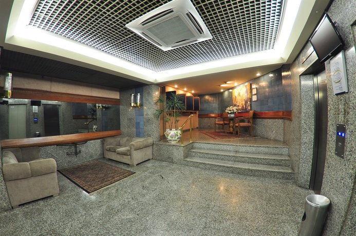 Imagen de los interiores del Hotel Ritter Hot&eacute;is. Foto 14