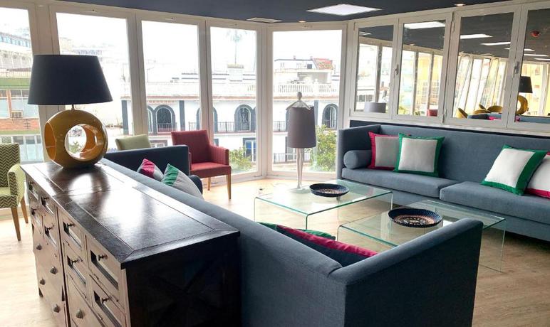 Imagen de los interiores del Hotel Ritual Sireno Torremolinos - Adults Only. Foto 5