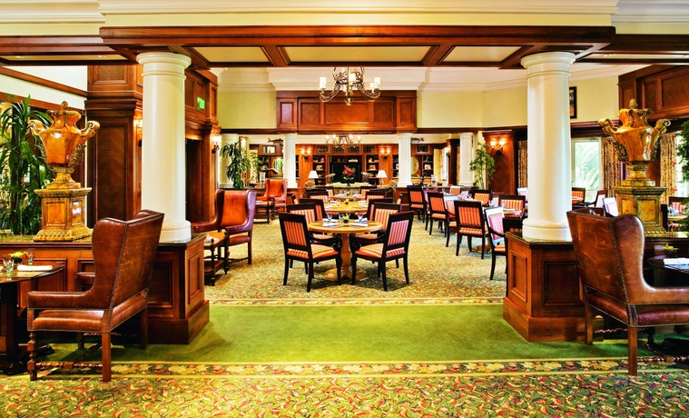 Imagen del bar/restaurante del Hotel Ritz Carlton Grande Lakes. Foto 3