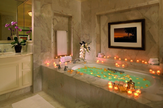 Imagen de la habitación del Hotel Ritz Carlton Grande Lakes. Foto 7