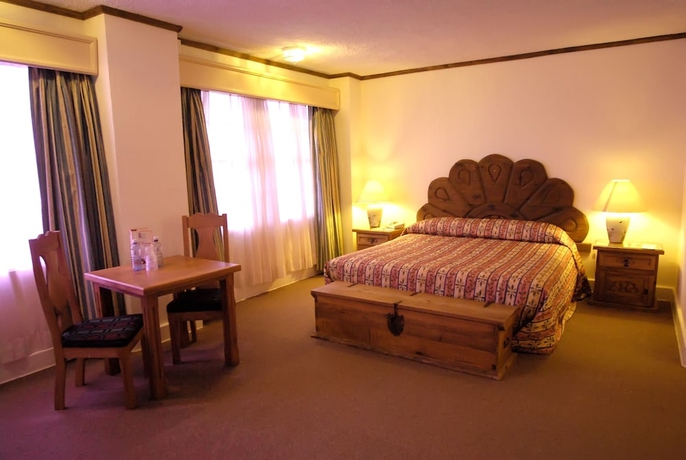 Imagen general del Hotel Ritz. Foto 1