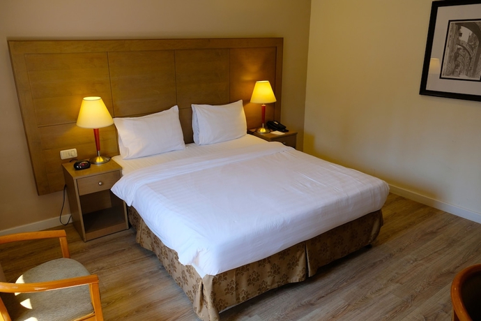 Imagen de la habitación del Hotel Ritz Jerusalem. Foto 6