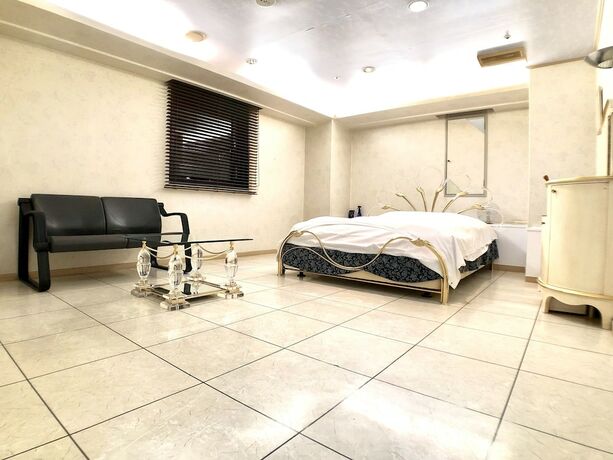 Imagen de la habitación del Hotel Ritz Koshien. Foto 18