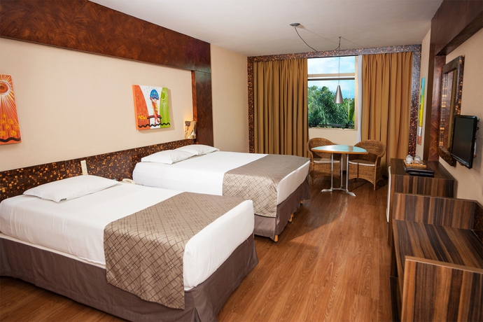 Imagen de la habitación del Hotel Ritz Lagoa Da Anta. Foto 4